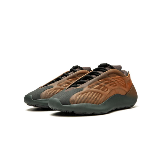 Yeezy 700 "Copper Fade"