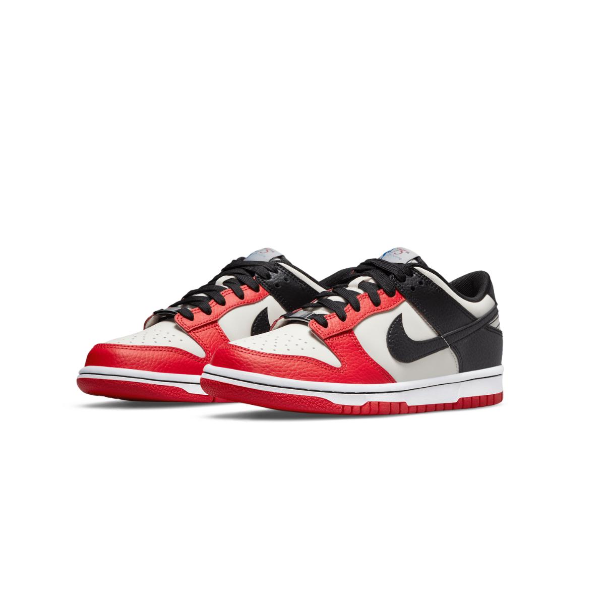 Nike Dunk "Chile Red"